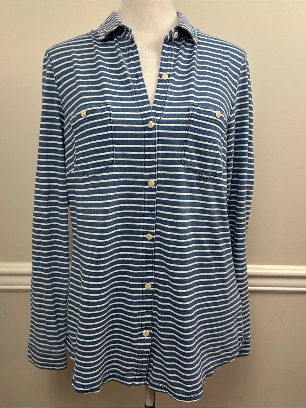 J. McLaughlin Blue and White Striped Button-Down Shirt S